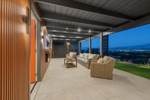 $2,100,000 | 295 Liholiho Street, Wailuku, HI 96793