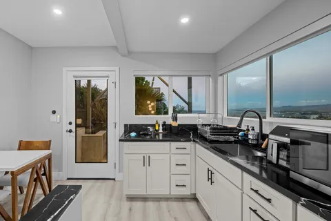 $2,100,000 | 295 Liholiho Street, Wailuku, HI 96793