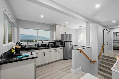 $2,100,000 | 295 Liholiho Street, Wailuku, HI 96793