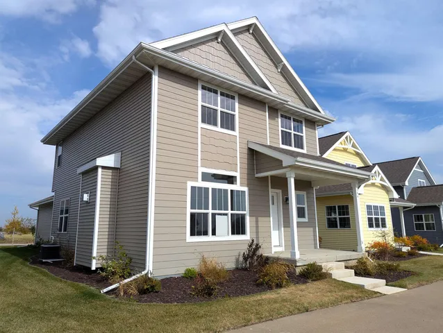 $438,000 | 44 Windflower Way, Mount Horeb, WI 53572