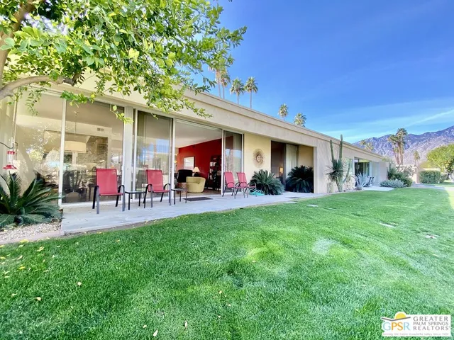 a view of outdoor space yard and patio