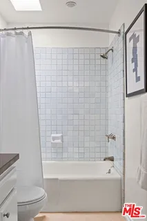 $1,650,000 | 2912 Montana Avenue, Unit 2, Santa Monica, CA 90403