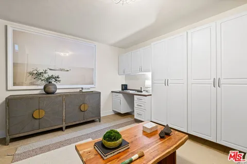 $1,650,000 | 2912 Montana Avenue, Unit 2, Santa Monica, CA 90403