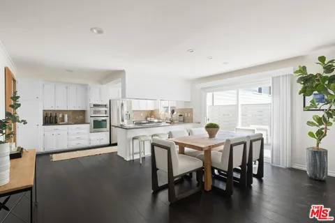 $1,650,000 | 2912 Montana Avenue, Unit 2, Santa Monica, CA 90403