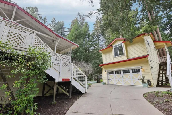 $979,000 | 14262 Laurel Place, Guerneville, CA 95446