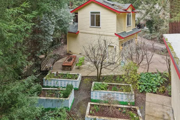 $979,000 | 14262 Laurel Place, Guerneville, CA 95446