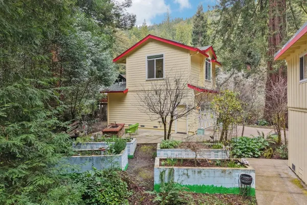 $979,000 | 14262 Laurel Place, Guerneville, CA 95446