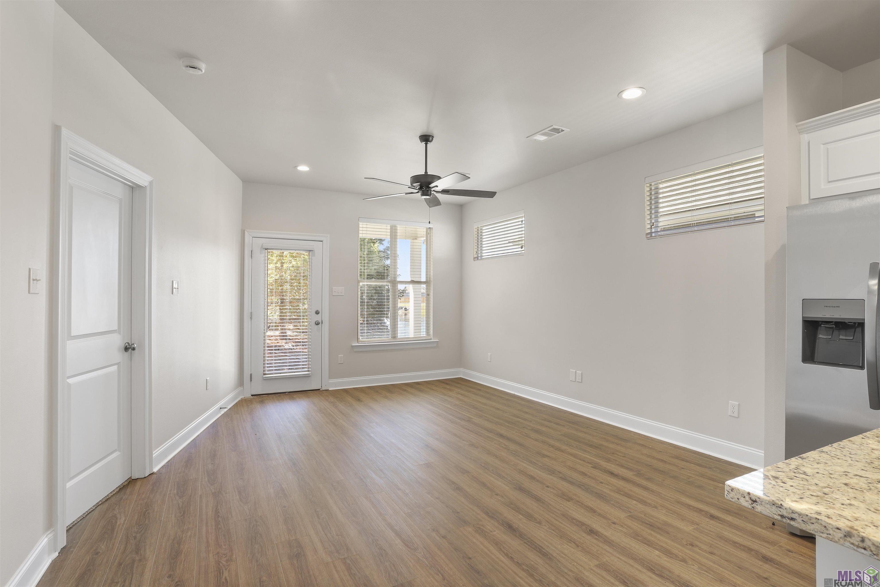 8722 Edgewater Drive Baton Rouge, LA 70820 - Photo 8 of 15 Living room