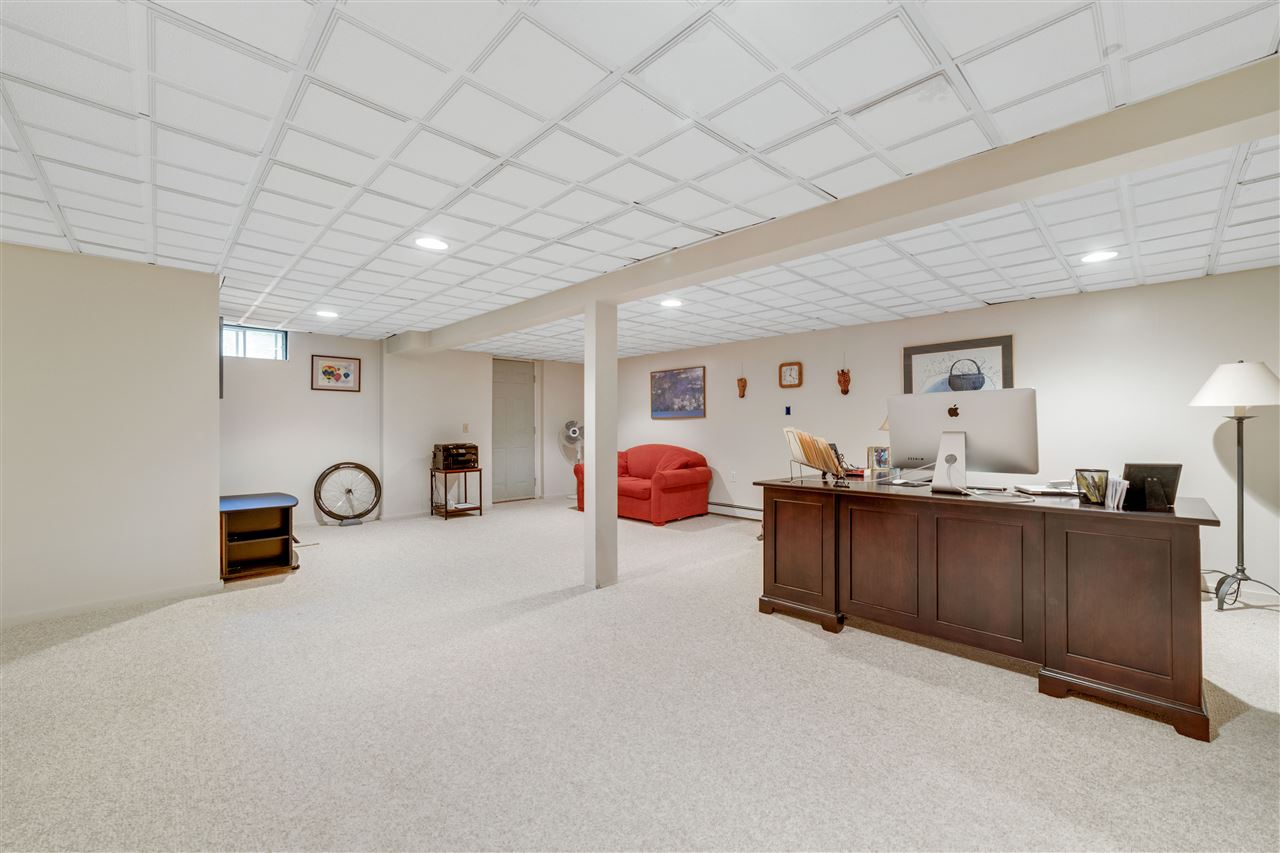 2 Highlander Drive North Hampton, NH 03862 - Photo 24 of 28