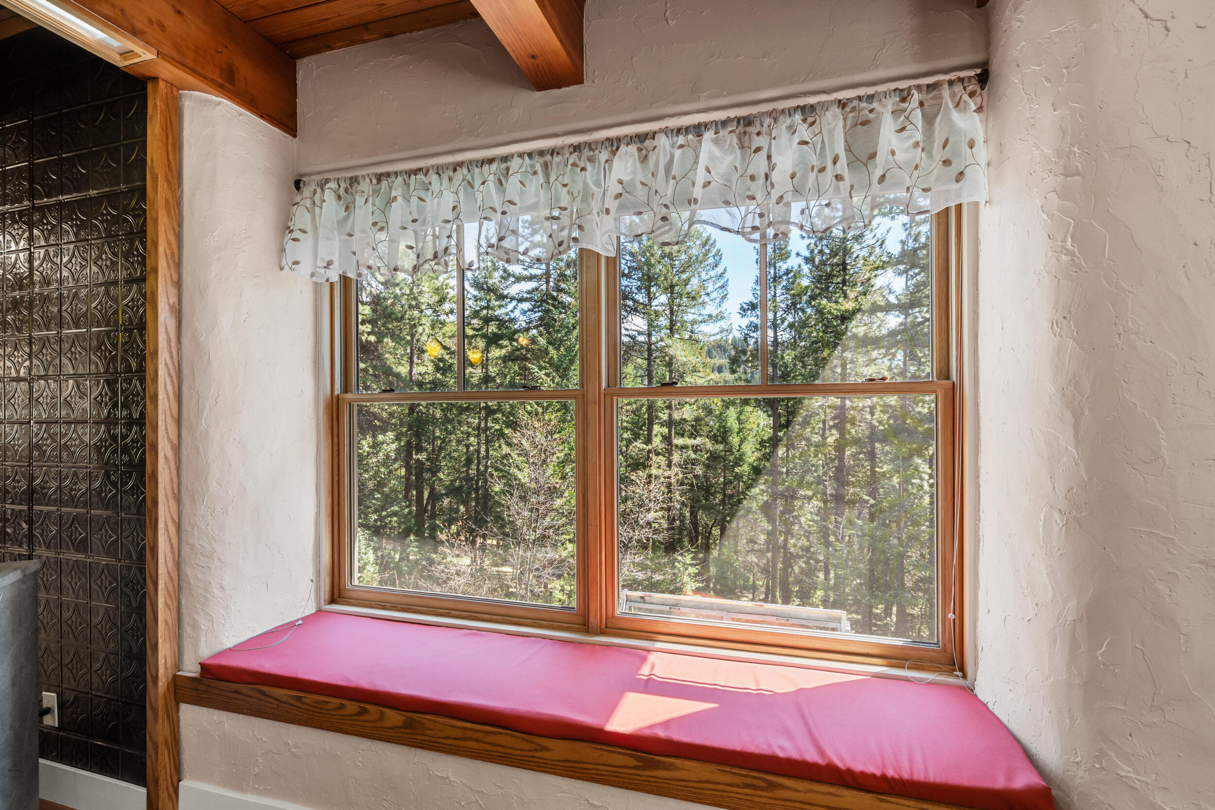 827 Tyler Creek Road Ashland, OR 97520 - Photo 11 of 32