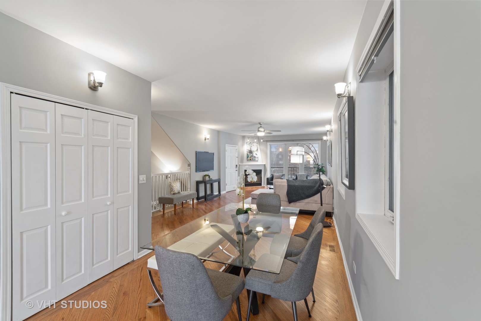 1733 South Ruble Street, Unit 1 Chicago, IL 60616 - Photo 5 of 19 a view of a dining room with furniture