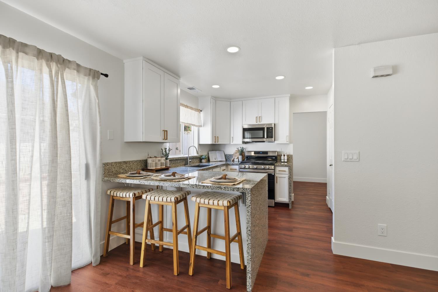 2829 Stone Terrace Modesto, CA 95355 - Photo 12 of 32 Gallery Image 12