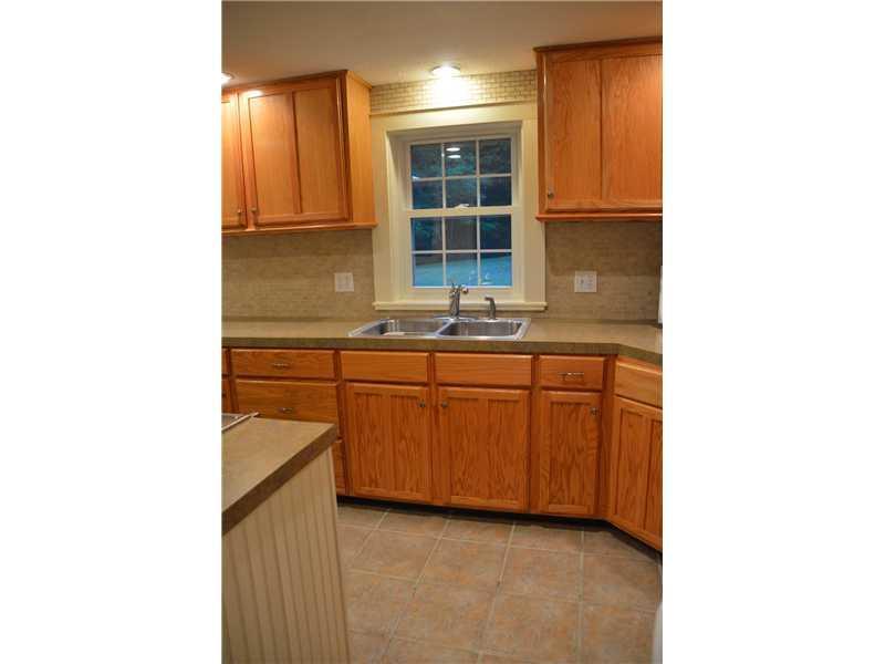 8 Old Standish Road Standish, ME 04084 - Photo 12 of 33 Kitchen.