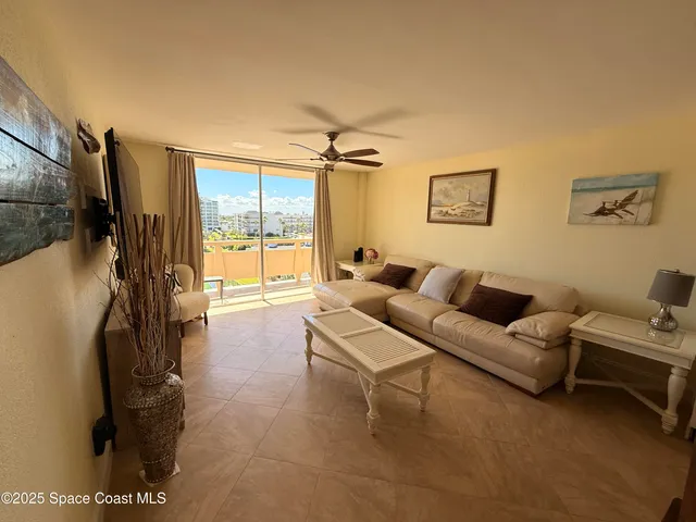 $2,100 | 2020 North Atlantic Avenue, Unit 511S, Cocoa Beach, FL 32931