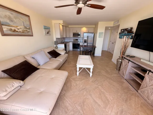 $2,100 | 2020 North Atlantic Avenue, Unit 511S, Cocoa Beach, FL 32931