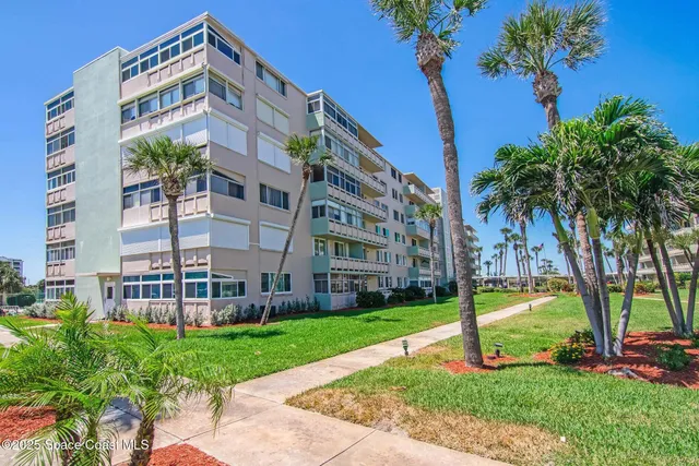 $2,100 | 2020 North Atlantic Avenue, Unit 511S, Cocoa Beach, FL 32931