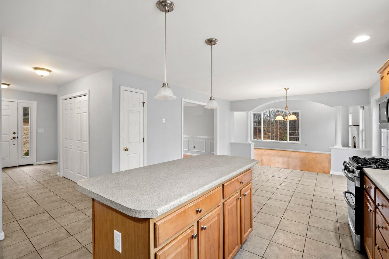 18 Koper Lane Pelham, NH 03076 - Photo 15 of 56