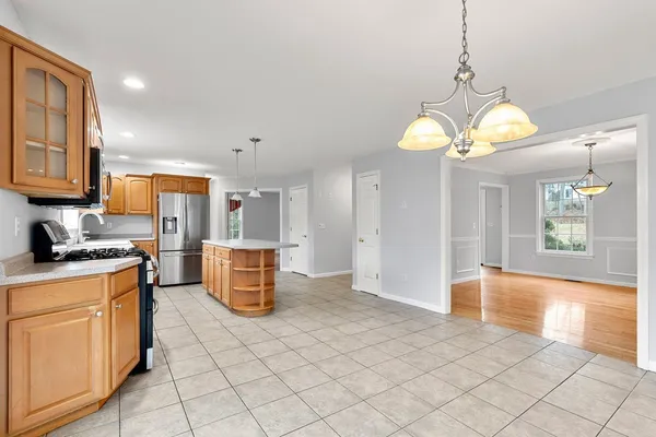 $800,000 | 18 Koper Lane, Pelham, NH 03076