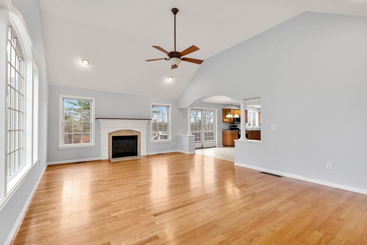 18 Koper Lane Pelham, NH 03076 - Photo 21 of 56