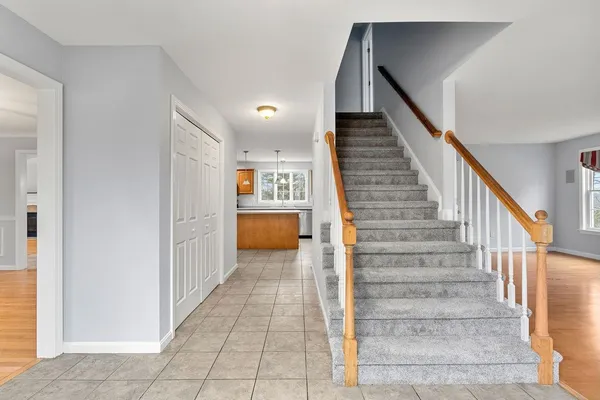 $800,000 | 18 Koper Lane, Pelham, NH 03076