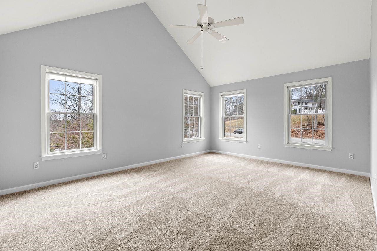 18 Koper Lane Pelham, NH 03076 - Photo 28 of 56