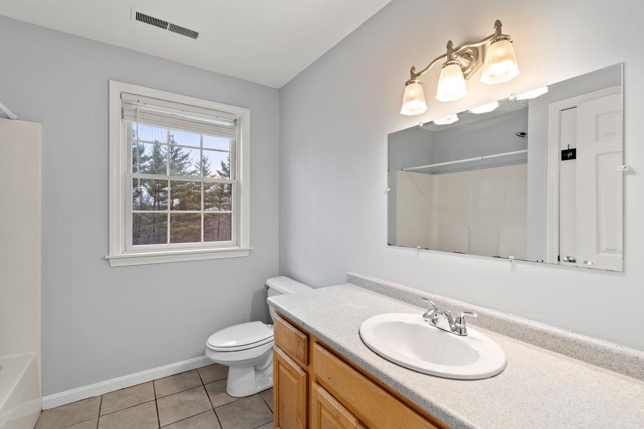 18 Koper Lane Pelham, NH 03076 - Photo 34 of 56