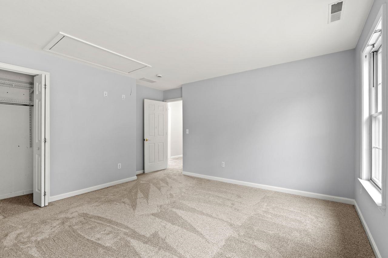 18 Koper Lane Pelham, NH 03076 - Photo 37 of 56