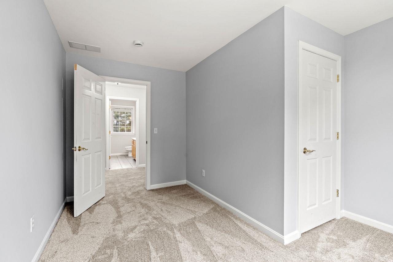 18 Koper Lane Pelham, NH 03076 - Photo 39 of 56