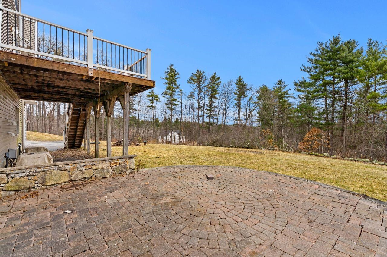 18 Koper Lane Pelham, NH 03076 - Photo 51 of 56