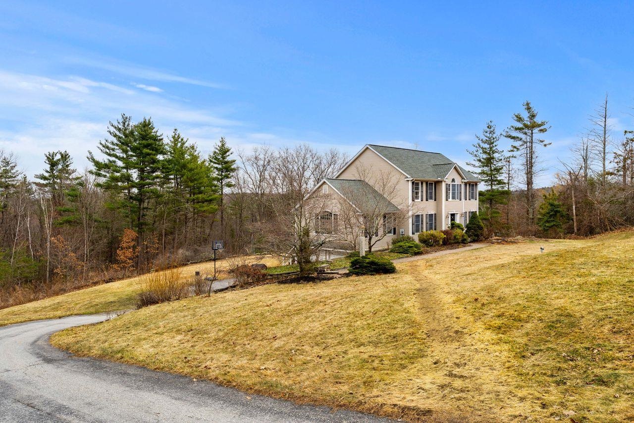 18 Koper Lane Pelham, NH 03076 - Photo 53 of 56