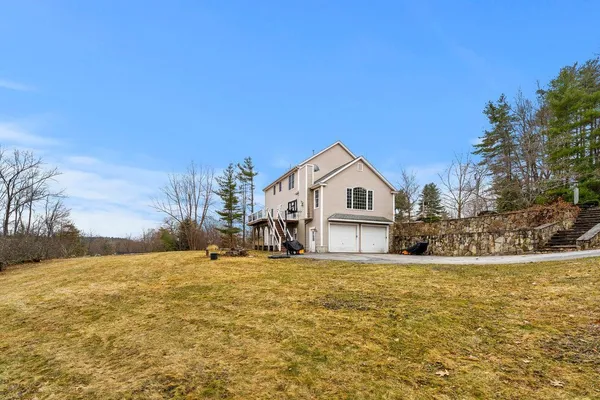 $800,000 | 18 Koper Lane, Pelham, NH 03076