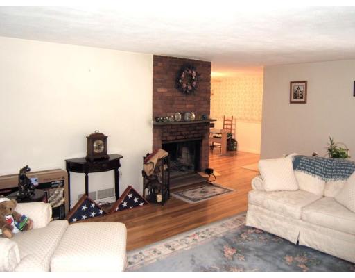 47 Old Stage Road Chelmsford, MA 01824 - Photo 11 of 24 Gallery Image 11