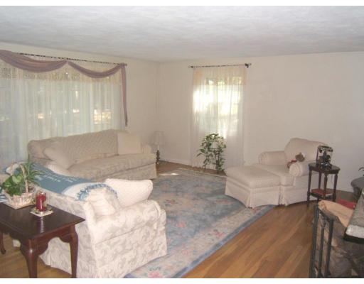 47 Old Stage Road Chelmsford, MA 01824 - Photo 12 of 24 Gallery Image 12