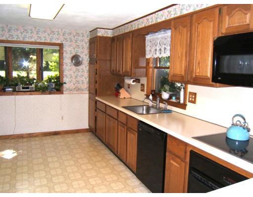 47 Old Stage Road Chelmsford, MA 01824 - Photo 14 of 24 Gallery Image 14