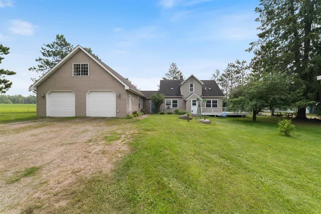 $412,000 | 9372 McCamus Road, Brookston, MN 55711