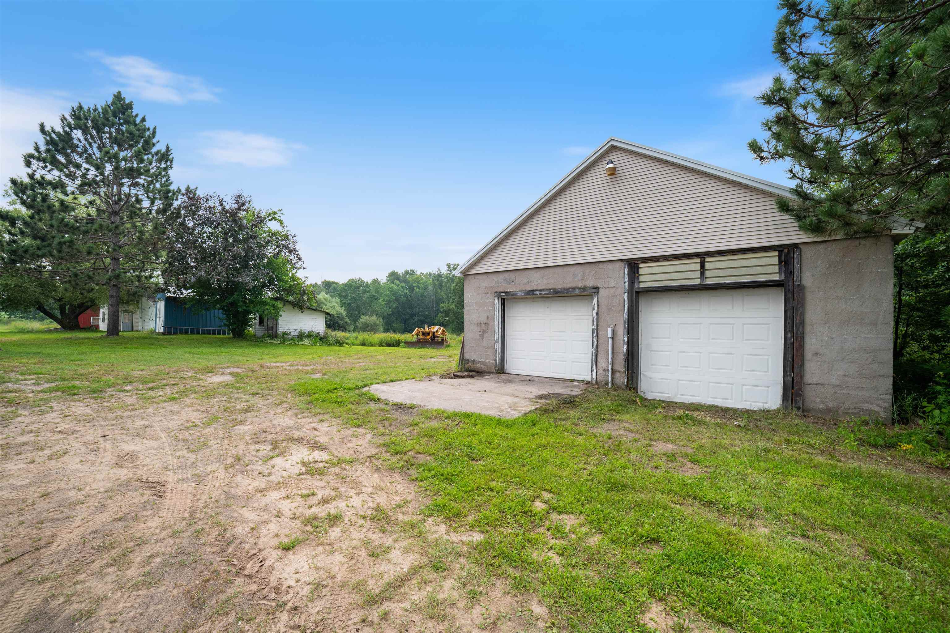 9372 McCamus Road Brookston, MN 55711 - Photo 40 of 49 View of detached garage