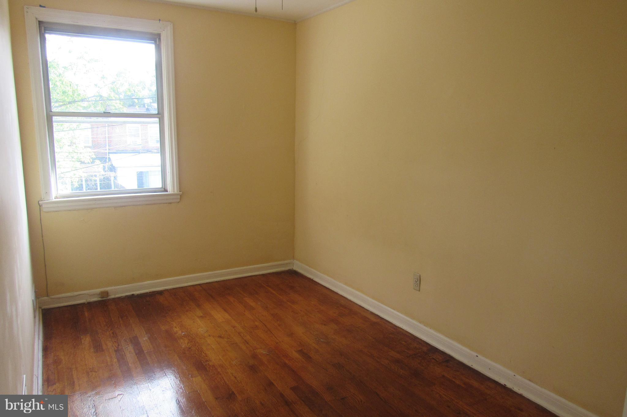 645 Cheraton Road Baltimore, MD 21225 - Photo 22 of 24 Bedroom