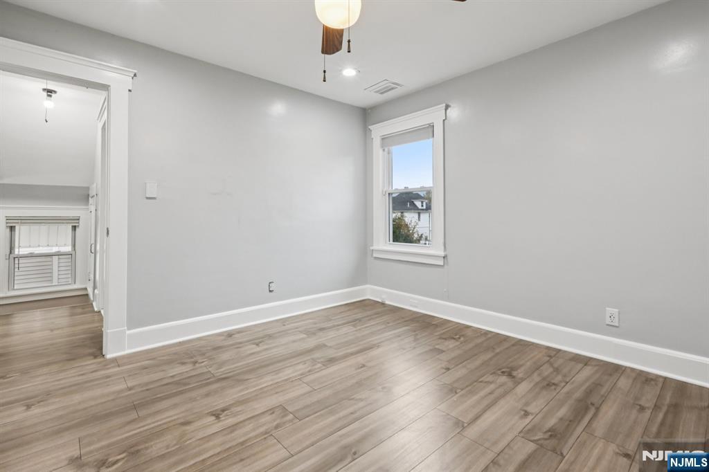 56 Gordon Street Ridgefield Park, NJ 07660 - Photo 18 of 38