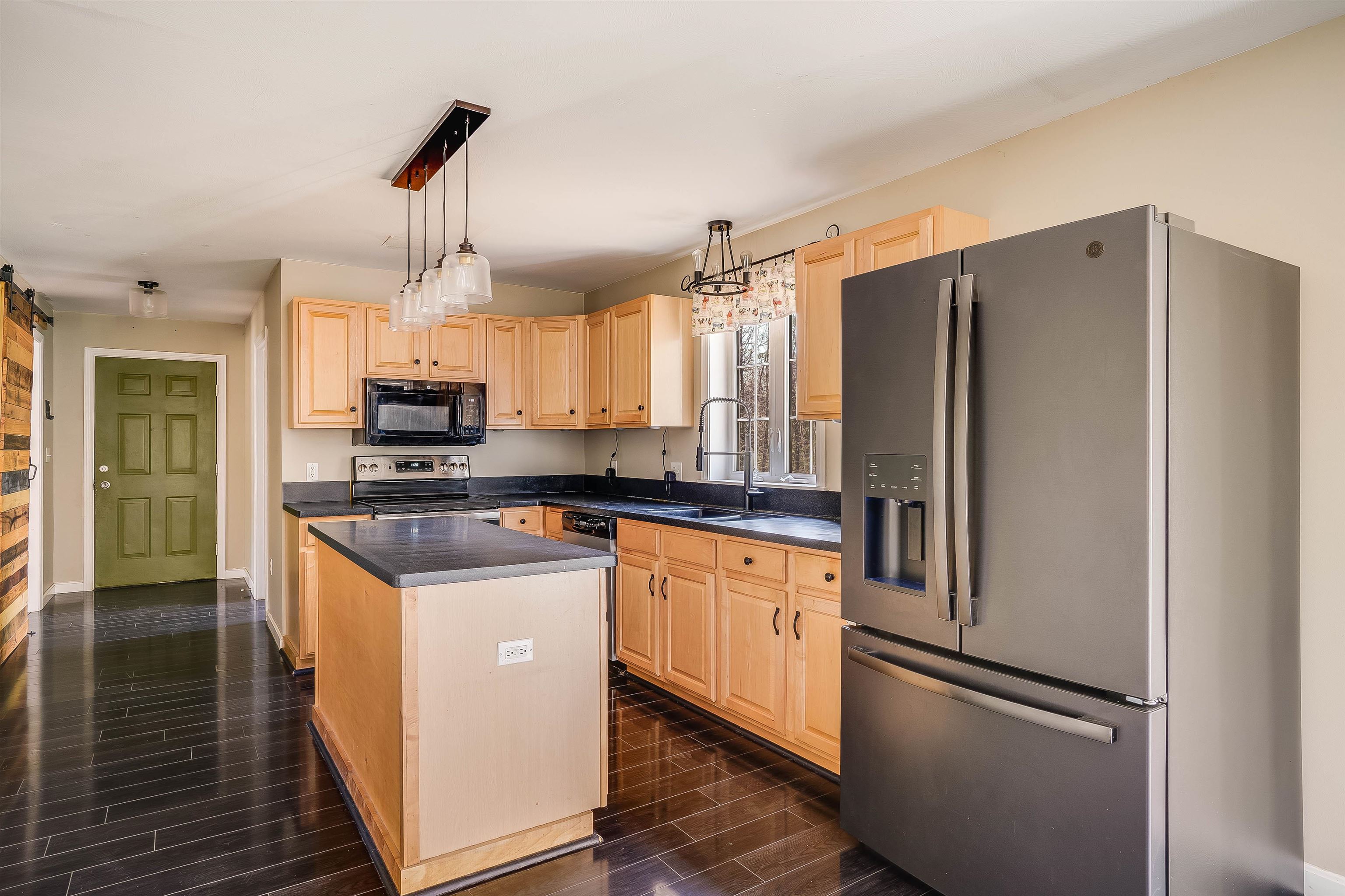 40 Tubbs Hill Road Deering, NH 03244 - Photo 5 of 40 Gallery Image 5