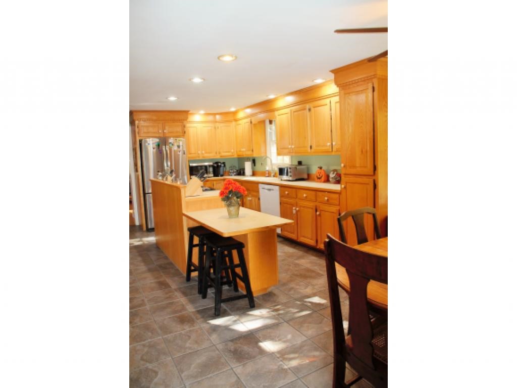 3 Sawyer Road Hampstead, NH 03841 - Photo 23 of 36