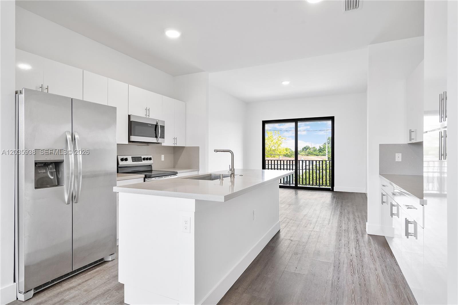 440 East 16th Street, Unit 436 Hialeah, FL 33010 - Photo 6 of 31