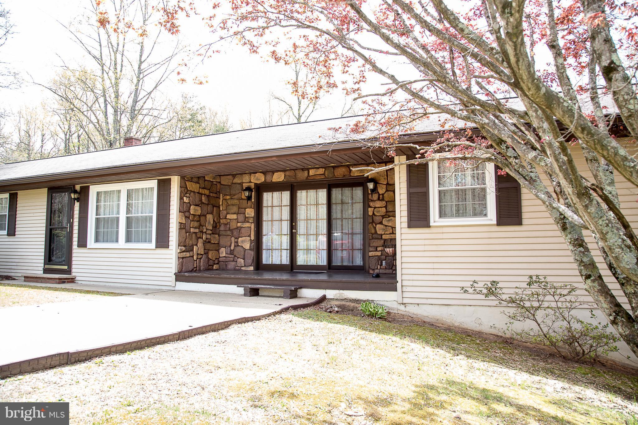 18177 Joplin Road Triangle, VA 22172 - Photo 2 of 30 Exterior (Front)