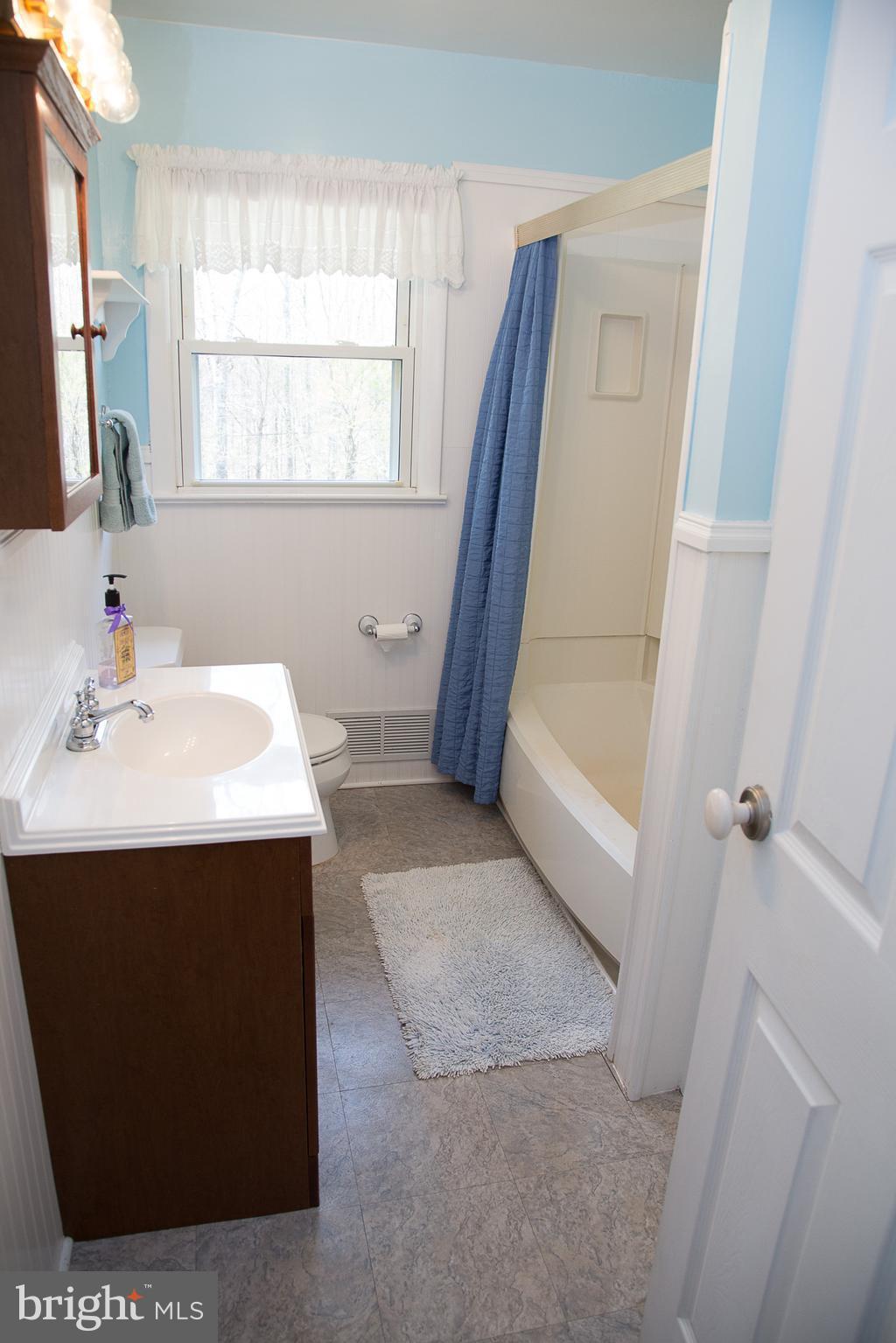 18177 Joplin Road Triangle, VA 22172 - Photo 21 of 30 Bath
