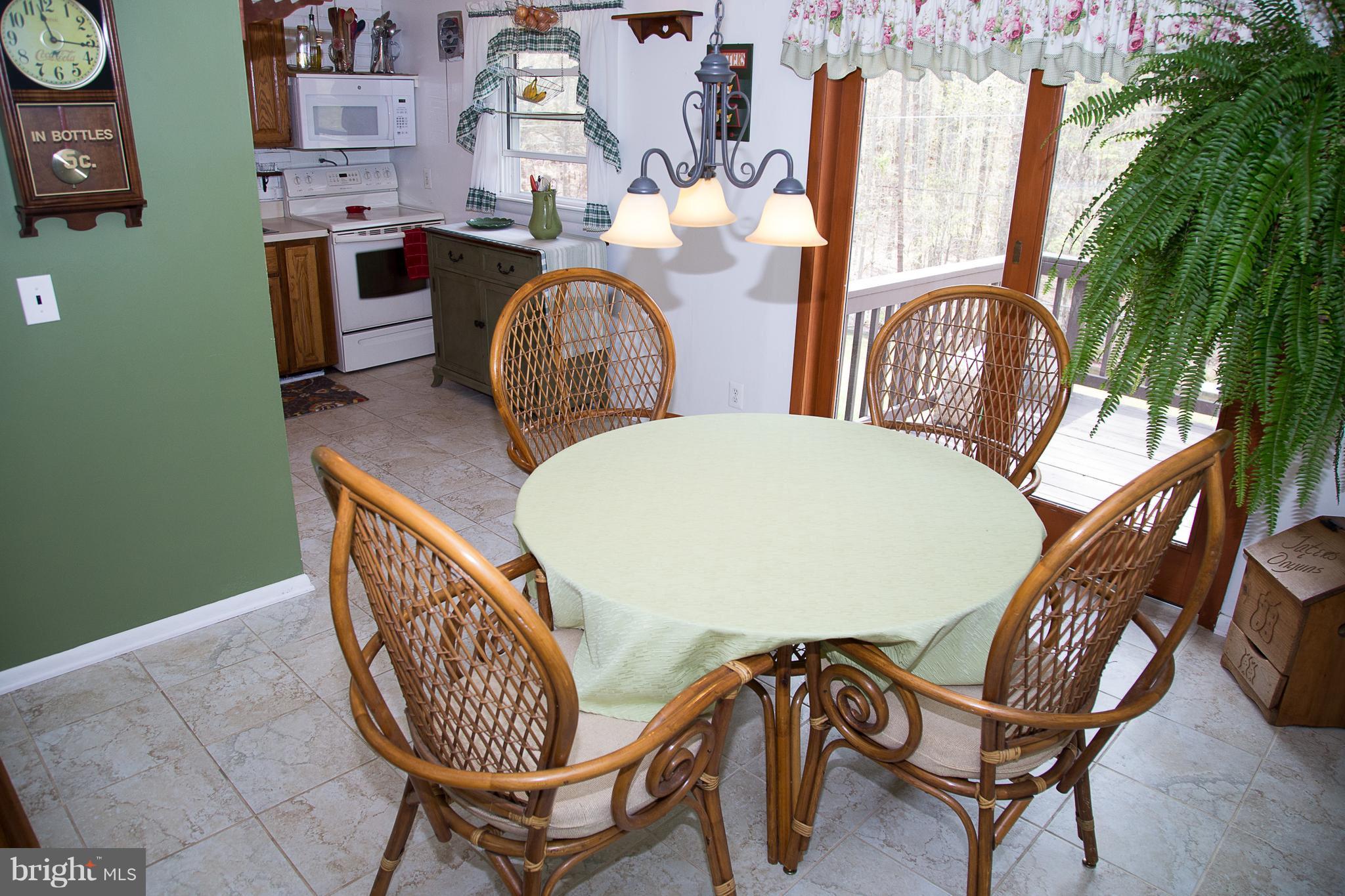 18177 Joplin Road Triangle, VA 22172 - Photo 8 of 30 Kitchen