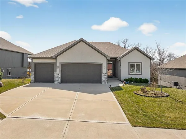 $485,000 | 4609 Northwest 141st Terrace, Platte City, MO 64079