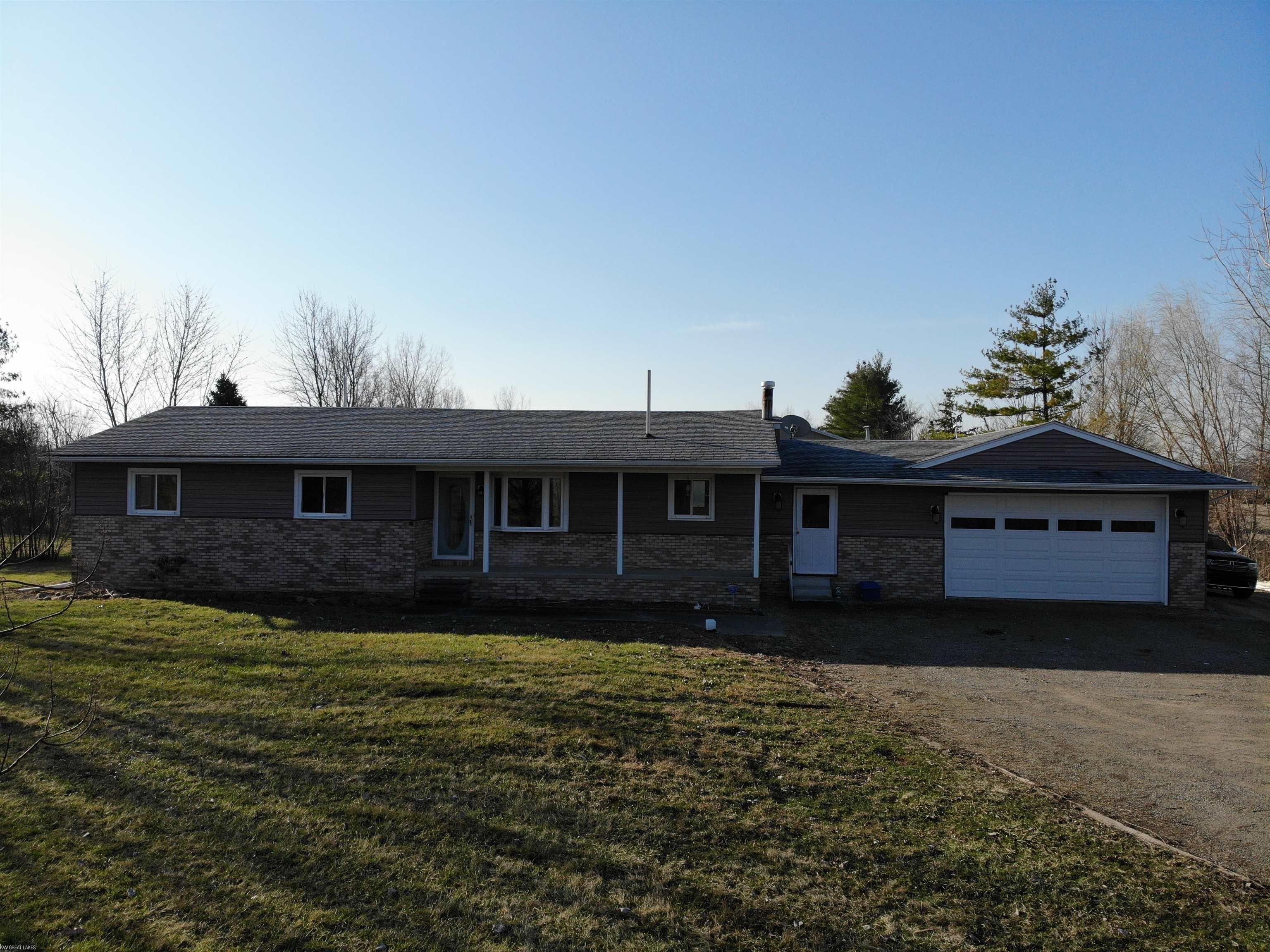 27500 Pratt Road Richmond, MI 48062 - Photo 1 of 77 50136288-386fc63d-d9ae-43cf-8181-0c6b565e88a0.JPG