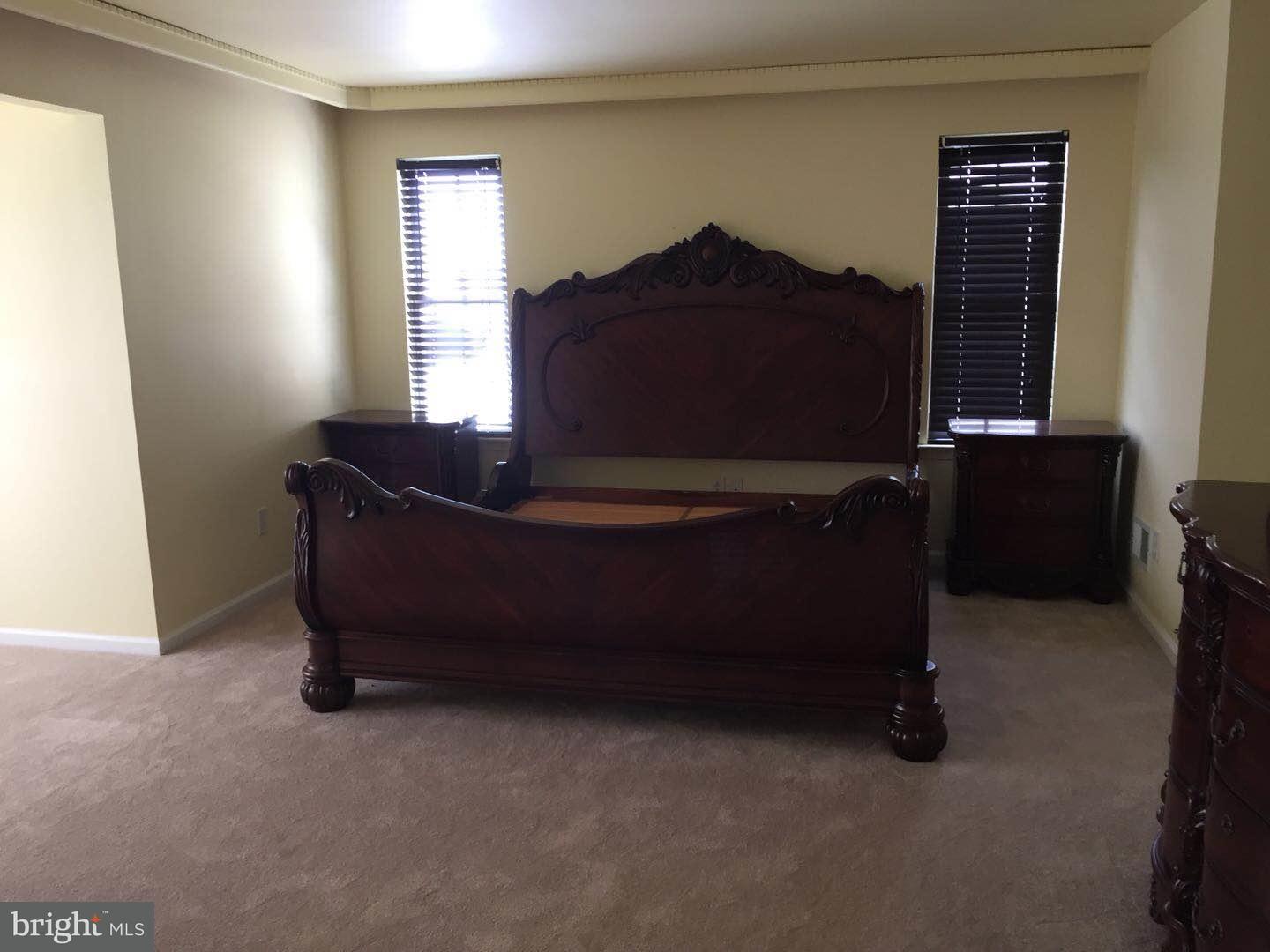 2718 Springhouse Road Philadelphia, PA 19114 - Photo 3 of 18 Gallery Image 3