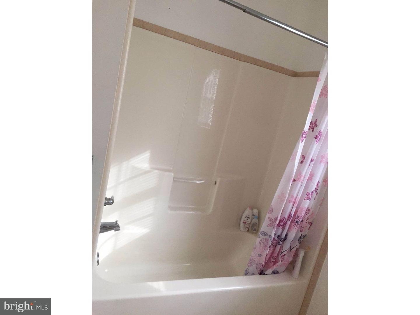 2718 Springhouse Road Philadelphia, PA 19114 - Photo 6 of 18 Gallery Image 6