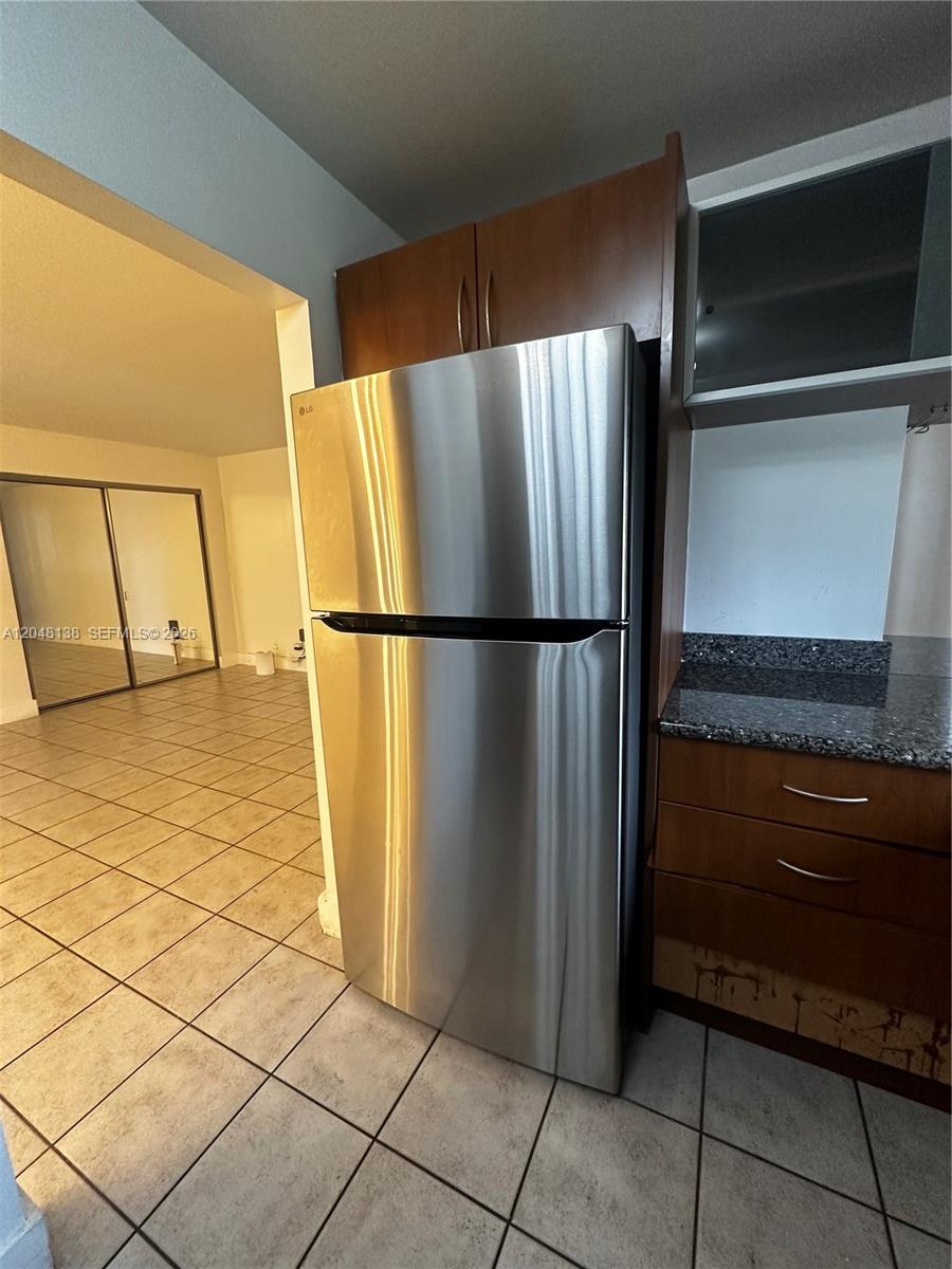 16919 North Bay Road, Unit 710 Sunny Isles Beach, FL 33160 - Photo 6 of 19