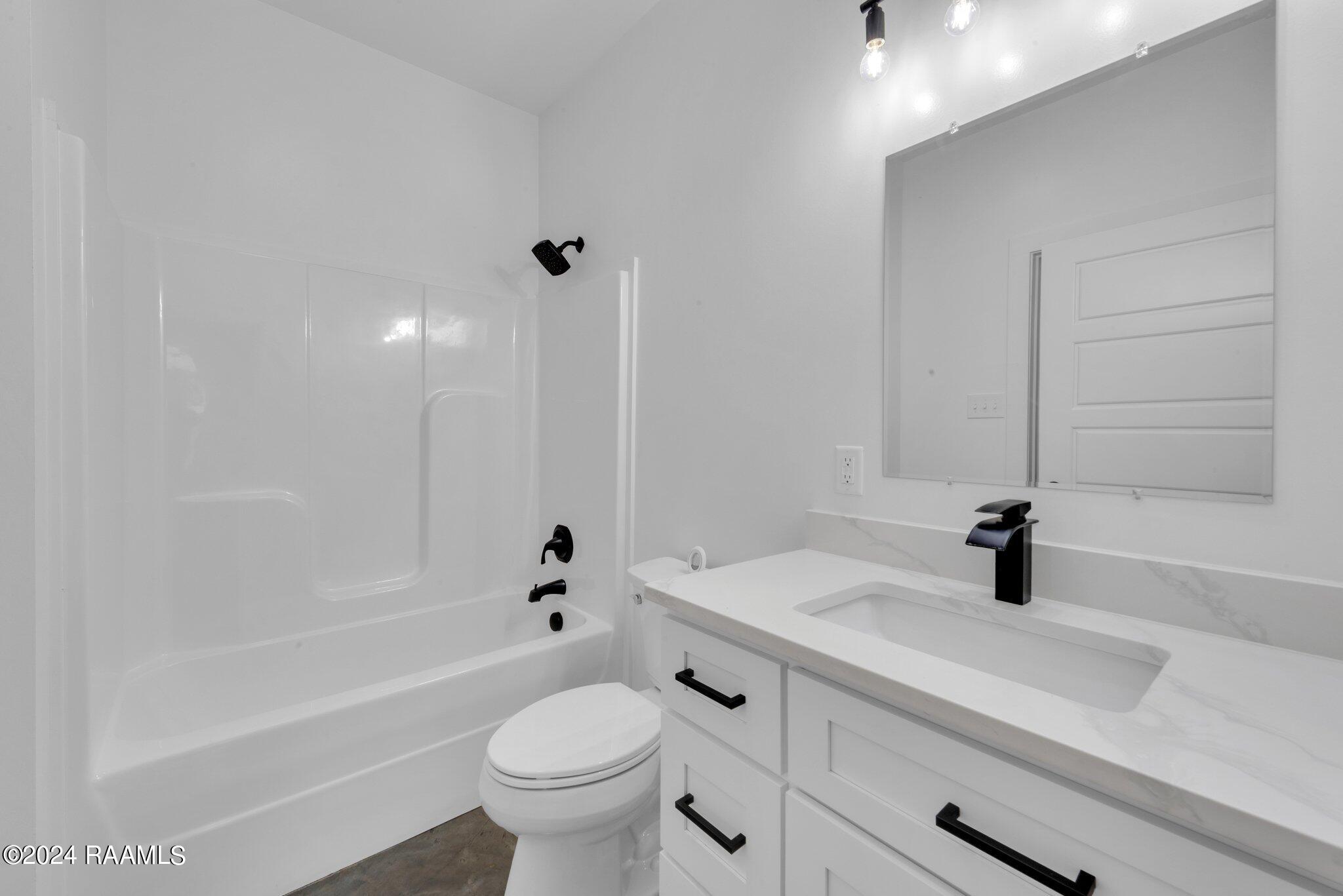 378 Jessie Richard Road Sunset, LA 70584 - Photo 35 of 43 On suite 3rd bath